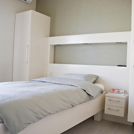 Belrom Hotel Синт-Тройден Стая снимка