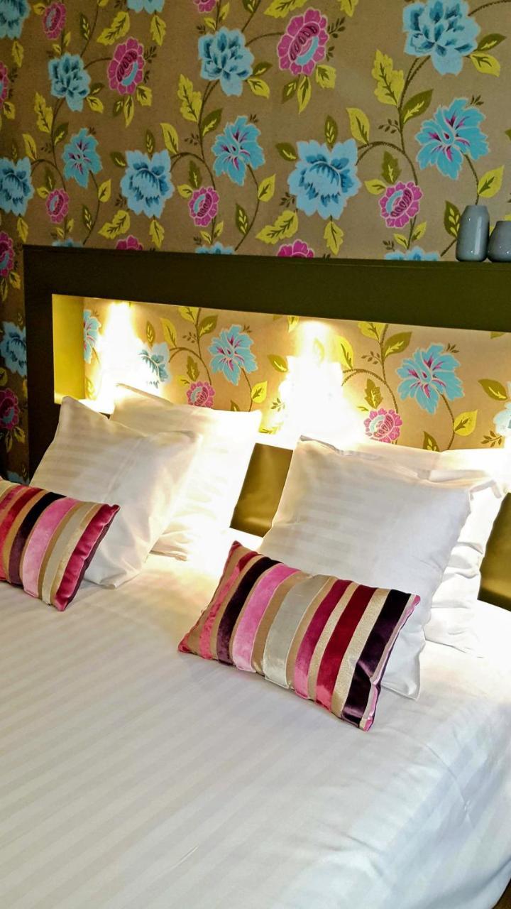 Belrom Hotel Синт-Тройден Екстериор снимка